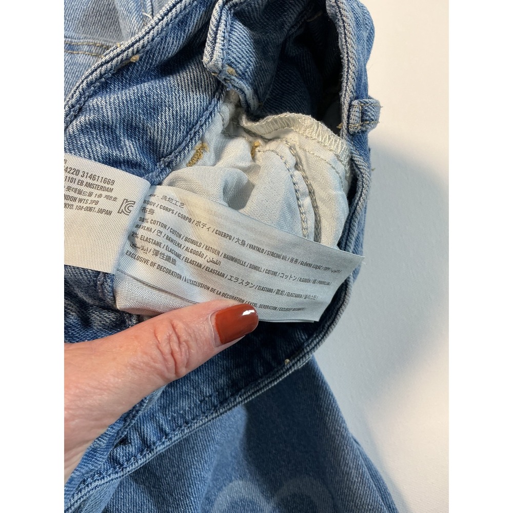 Hollister Ultra High Rise Dad Jeans Heart Print Medium Wash Size 23R - Picture 4 of 10